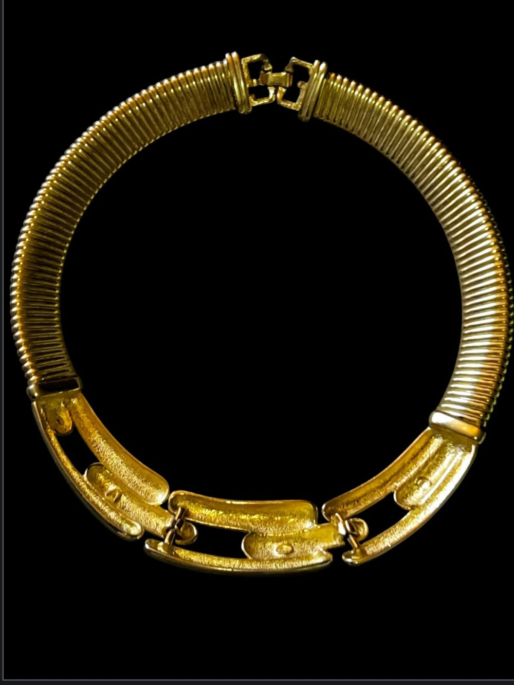 Vintage 1980’s Givenchy Gold-Tone Tubogas Omega Collar Necklace - Picture 10 of 12